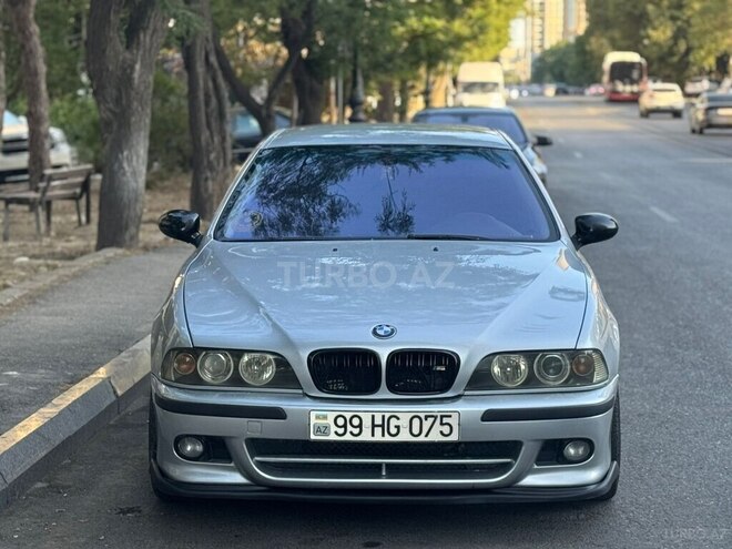 BMW 525 2001, 300,000 km - 2.5 l - Bakı