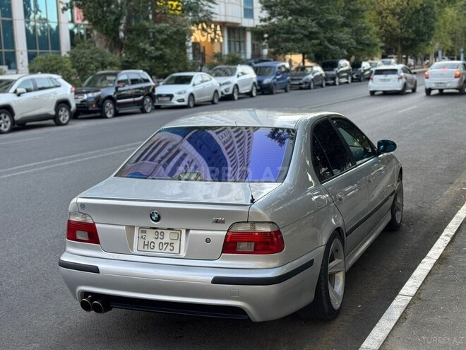BMW 525 2001, 300,000 km - 2.5 l - Bakı