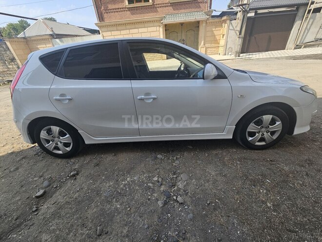 Hyundai i30 2011, 337,000 km - 1.6 l - Lənkəran