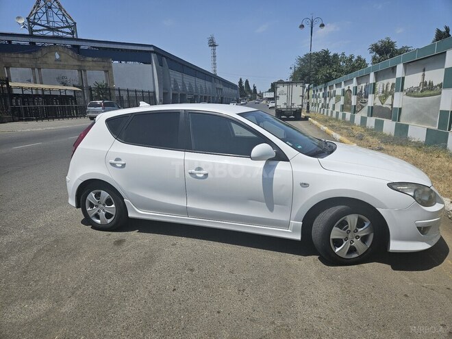 Hyundai i30 2011, 337,000 km - 1.6 l - Lənkəran