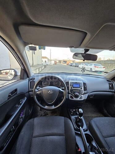 Hyundai i30 2011, 337,000 km - 1.6 l - Lənkəran