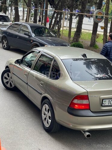Opel Vectra 1995, 450,000 km - 2.0 л - Bakı