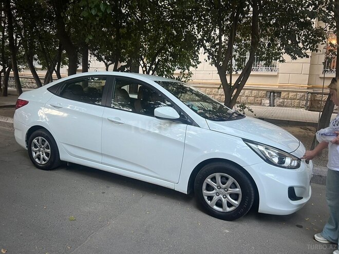 Hyundai Accent 2014, 115,390 km - 1.6 л - Bakı