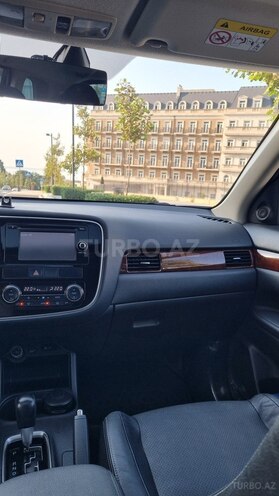 Mitsubishi Outlander 2014, 118,000 km - 2.4 l - Bakı