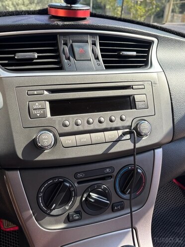 Nissan Tiida 2013, 81,000 km - 1.6 л - Bakı