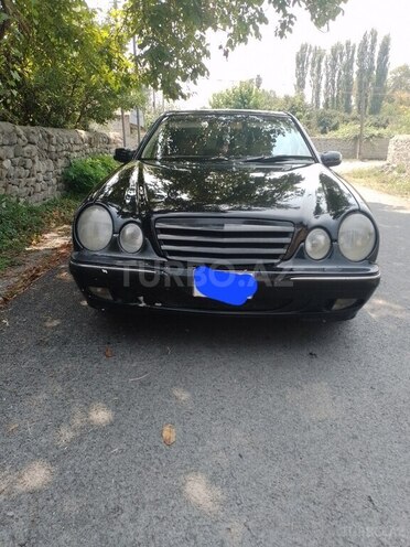 Mercedes E 320 1999, 423,698 km - 3.2 l - Balakən
