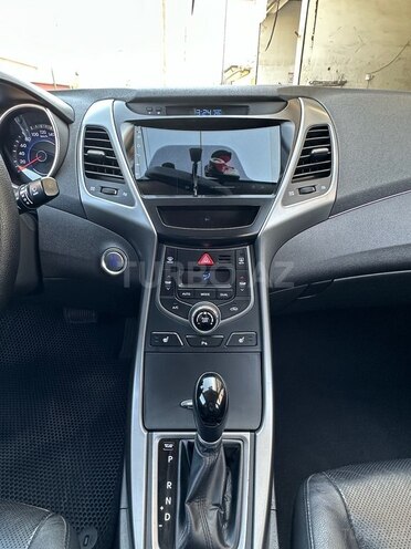 Hyundai Avante 2015, 244,000 km - 1.6 л - Astara