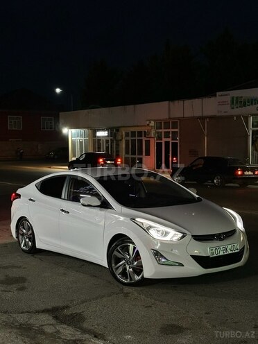 Hyundai Avante 2015, 244,000 km - 1.6 л - Astara