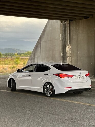 Hyundai Avante 2015, 244,000 km - 1.6 л - Astara