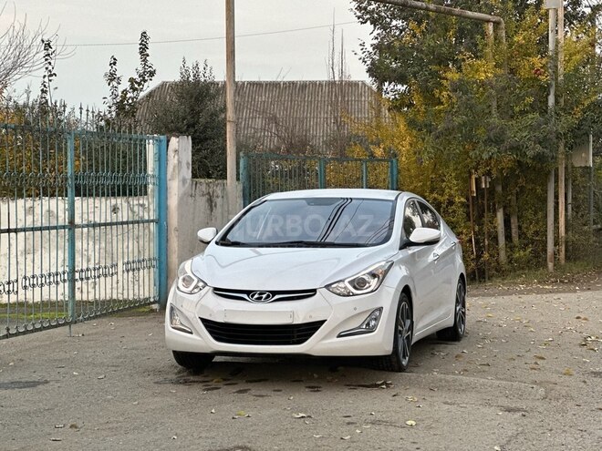 Hyundai Avante 2015, 244,000 km - 1.6 л - Astara