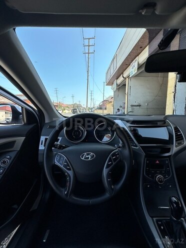 Hyundai Avante 2015, 244,000 km - 1.6 л - Astara