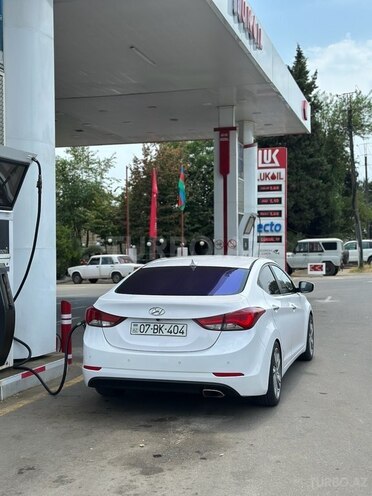 Hyundai Avante 2015, 244,000 km - 1.6 л - Astara