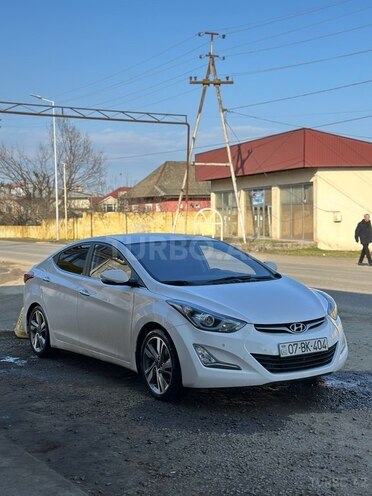 Hyundai Avante 2015, 244,000 km - 1.6 л - Astara