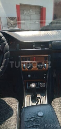Mercedes E 220 1994, 450,000 km - 2.2 l - Sabirabad