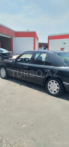Mercedes E 220 1994, 450,000 km - 2.2 l - Sabirabad