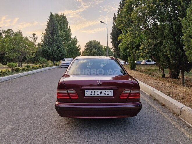 Mercedes E 200 2001, 324,000 km - 2.0 l - Gəncə