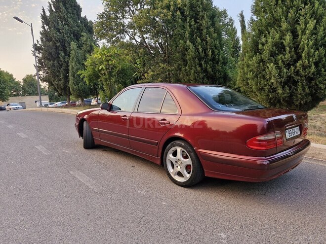 Mercedes E 200 2001, 324,000 km - 2.0 l - Gəncə