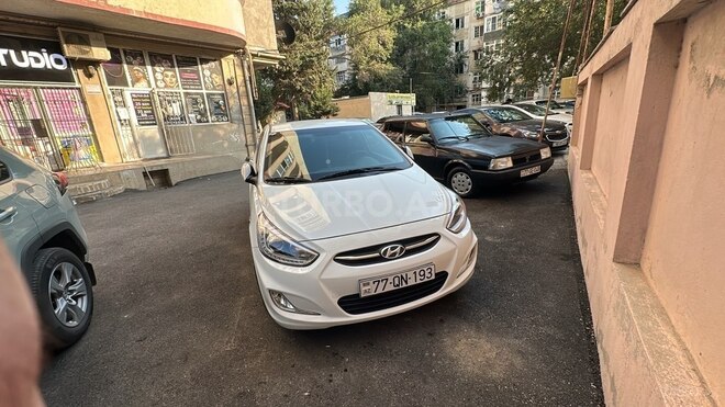 Hyundai Accent 2015, 161,458 km - 1.4 л - Bakı