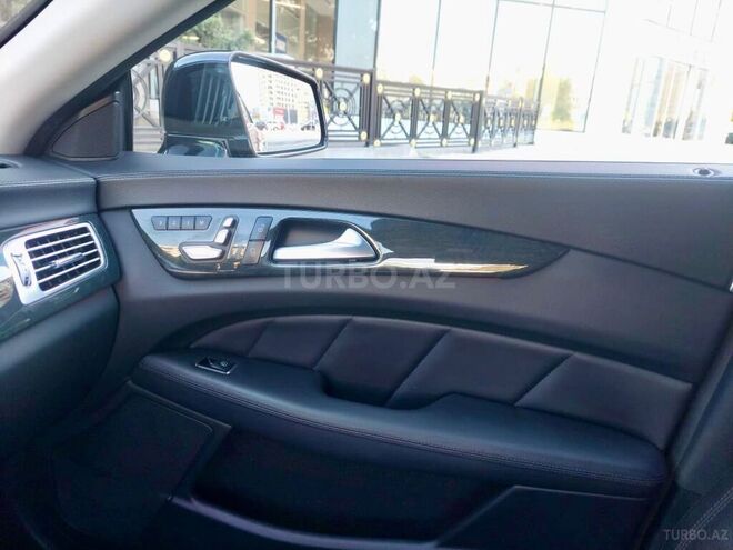 Mercedes  2016, 190,000 km - 2.2 л - Bakı