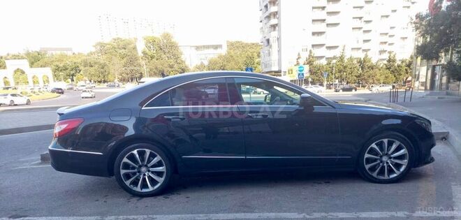 Mercedes  2016, 190,000 km - 2.2 л - Bakı