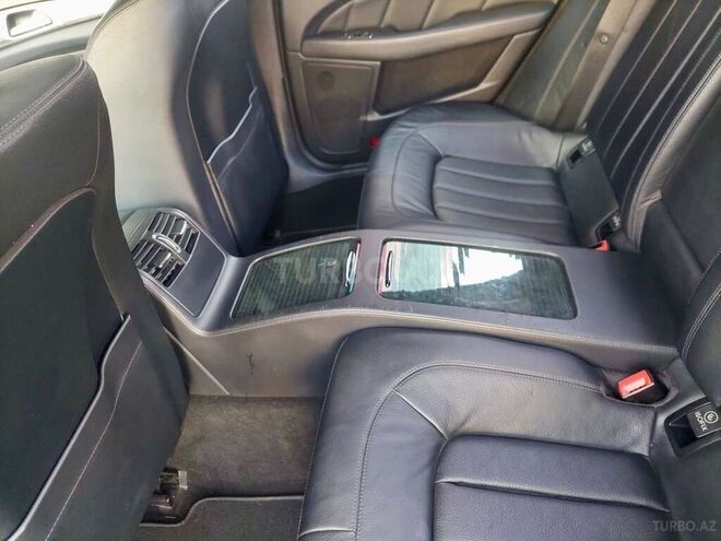 Mercedes  2016, 190,000 km - 2.2 л - Bakı