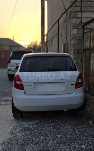 Skoda Fabia 2010, 200,000 km - 1.6 l - Bakı