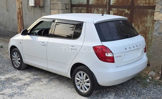 Skoda Fabia 2010, 200,000 km - 1.6 l - Bakı