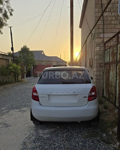 Skoda Fabia 2010, 200,000 km - 1.6 l - Bakı