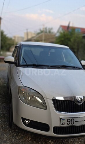 Skoda Fabia 2010, 200,000 km - 1.6 l - Bakı