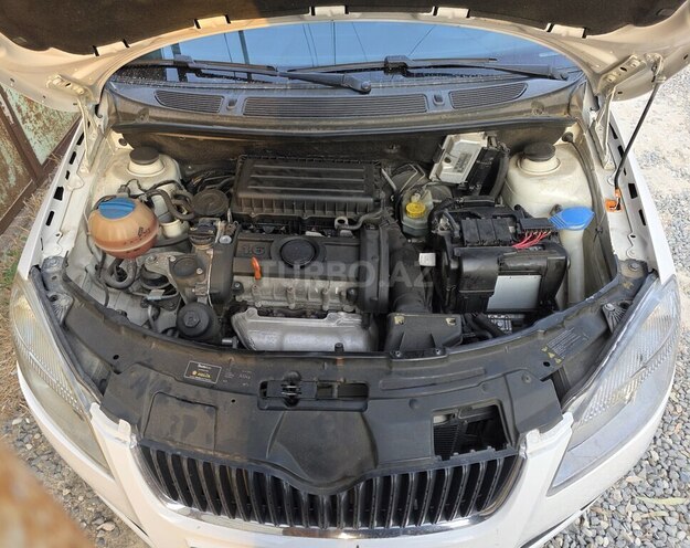 Skoda Fabia 2010, 200,000 km - 1.6 l - Bakı