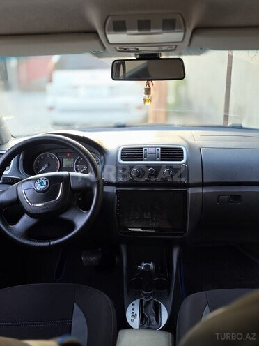 Skoda Fabia 2010, 200,000 km - 1.6 l - Bakı