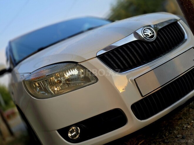 Skoda Fabia 2010, 200,000 km - 1.6 l - Bakı
