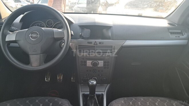 Opel Astra 2004, 254,000 km - 1.4 l - İsmayıllı