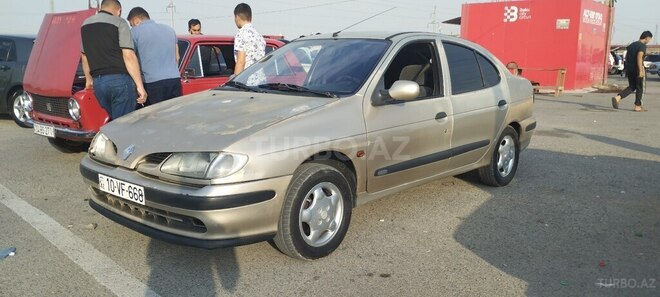 Renault Megane 1998, 300,000 km - 1.6 l - Bakı