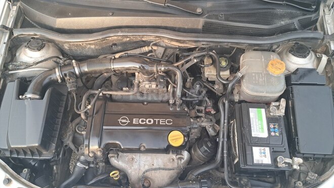 Opel Astra 2004, 254,000 km - 1.4 l - İsmayıllı