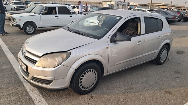 Opel Astra 2004, 254,000 km - 1.4 l - İsmayıllı