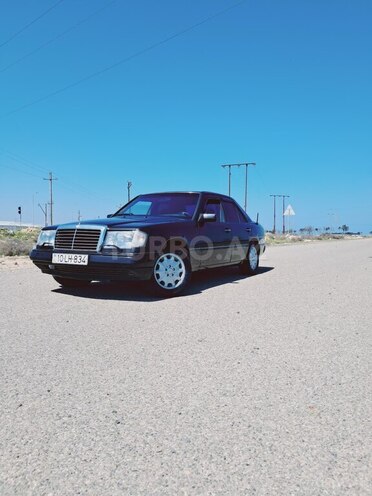 Mercedes E 200 1993, 401,468 km - 2.0 l - Bakı