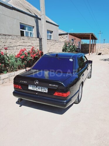 Mercedes E 200 1993, 401,468 km - 2.0 l - Bakı