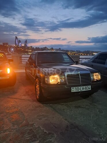 Mercedes E 200 1993, 401,468 km - 2.0 l - Bakı