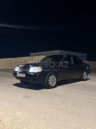 Mercedes E 200 1993, 401,468 km - 2.0 l - Bakı