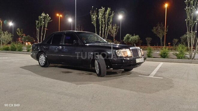 Mercedes E 200 1993, 401,468 km - 2.0 l - Bakı