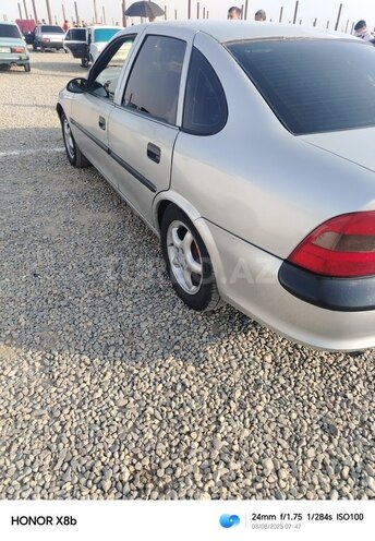 Opel Vectra 1997, 15,000 km - 2.0 l - Gəncə