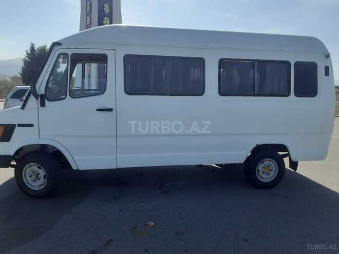 Mercedes 208 D 1995, 230,000 km - 2.3 l - Gəncə