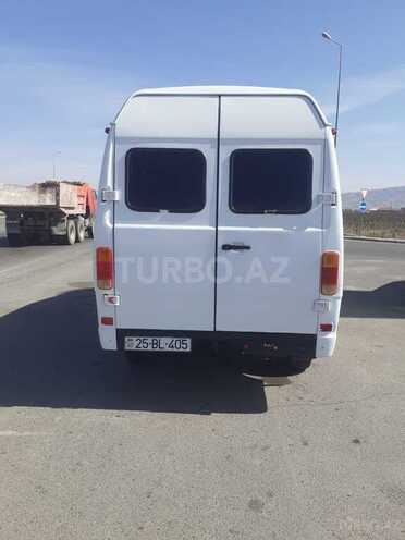 Mercedes 208 D 1995, 230,000 km - 2.3 l - Gəncə
