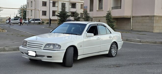 Mercedes C 240-6