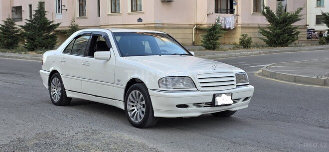 Mercedes C 240-1