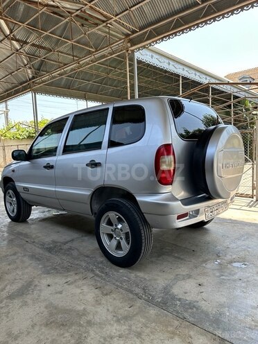 Chevrolet Niva 2007, 199,000 km - 1.7 l - Yevlax