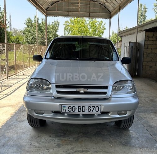 Chevrolet Niva 2007, 199,000 km - 1.7 l - Yevlax