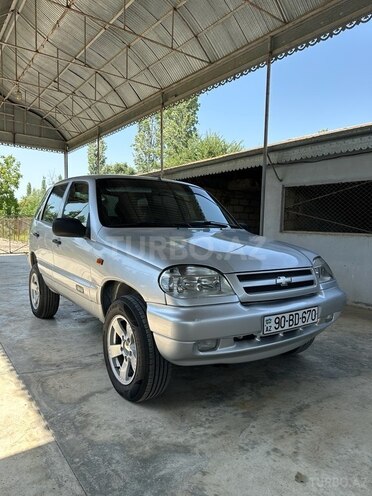 Chevrolet Niva 2007, 199,000 km - 1.7 l - Yevlax