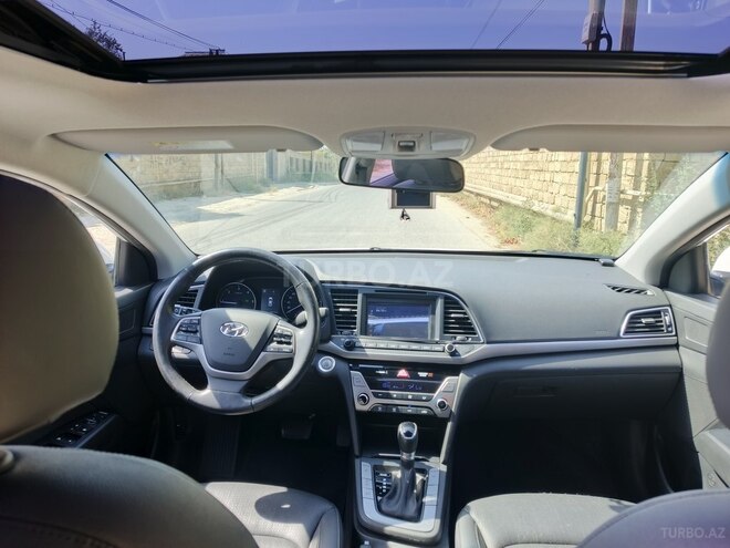 Hyundai Avante 2015, 230,000 km - 1.6 l - Bakı